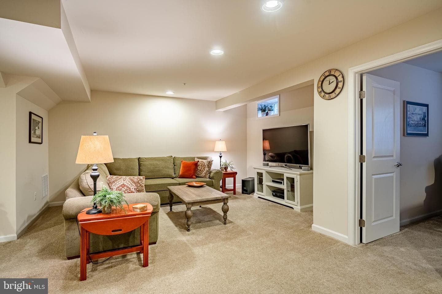 1245 Derry Lane photo 33