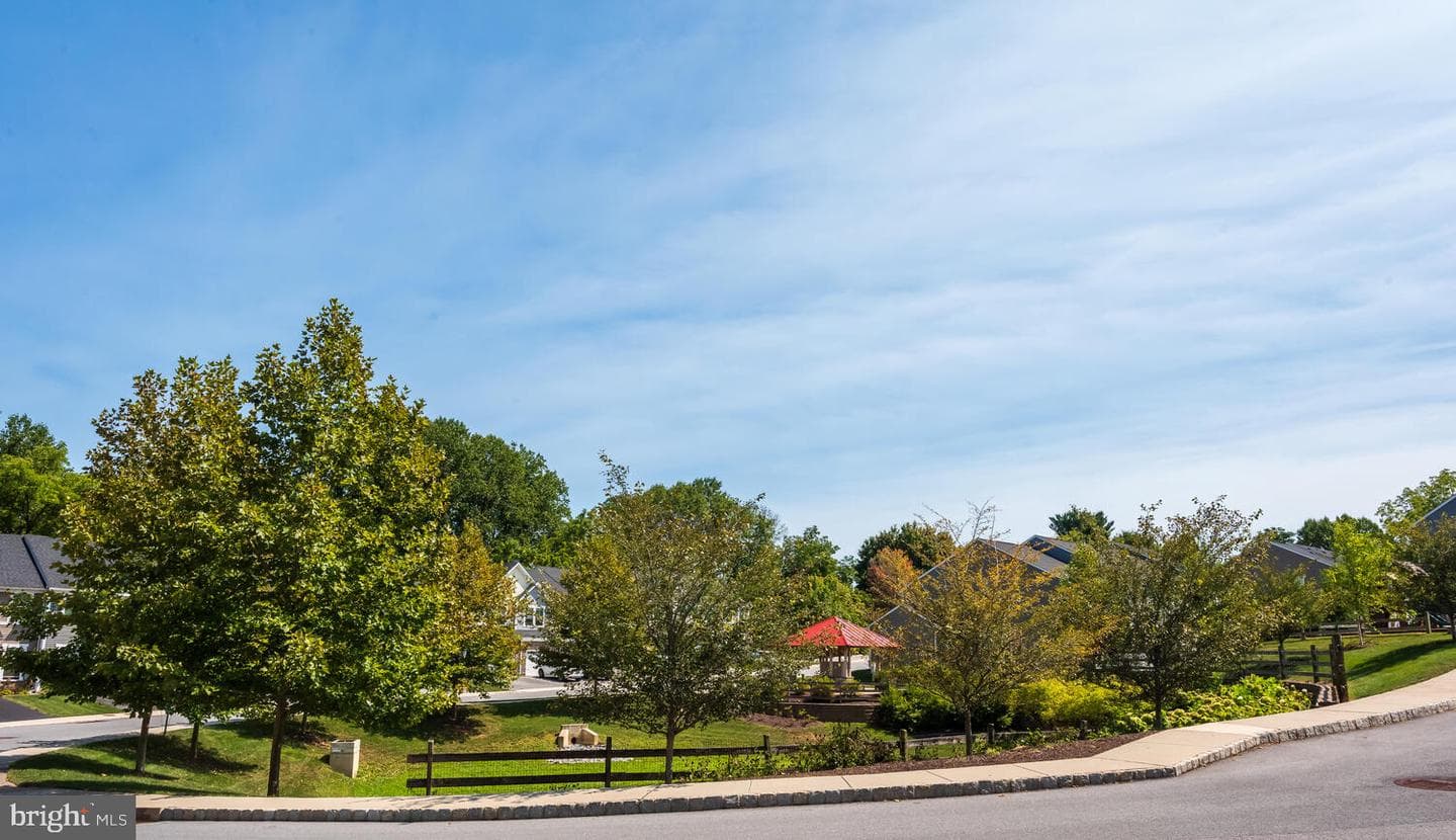 1231 Benjamin Drive photo 38