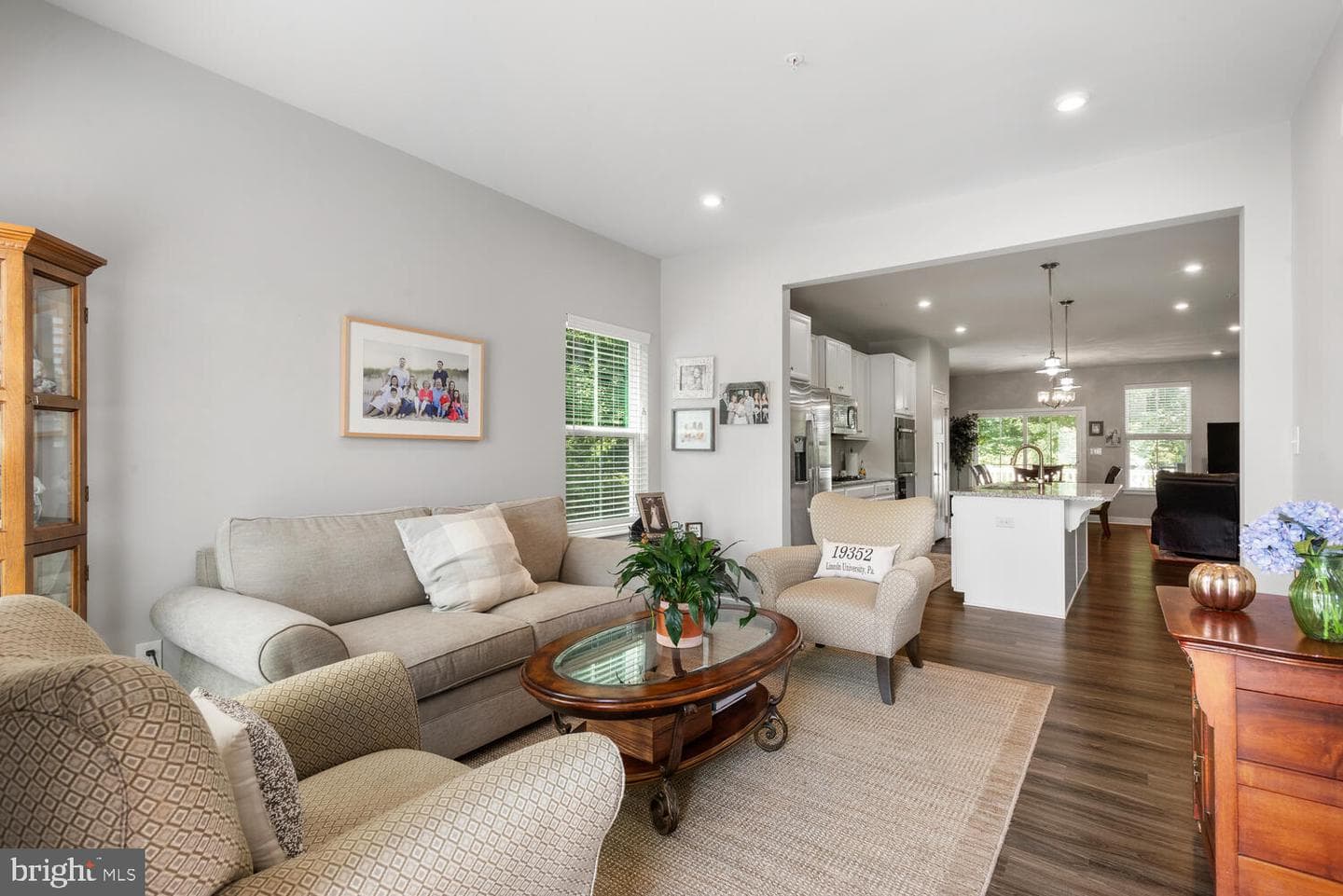 1231 Benjamin Drive photo 4
