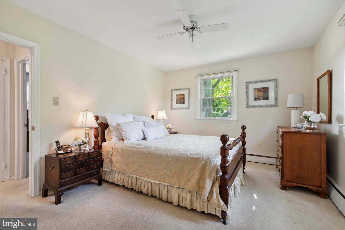 319 Landsende Road photo 16