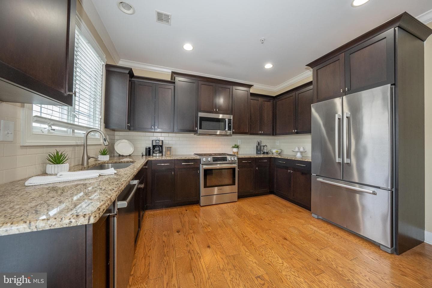 611 W Mulberry Street photo 10