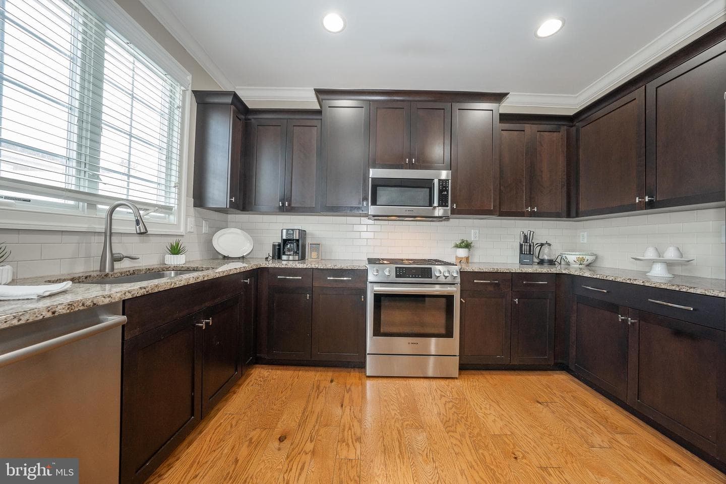611 W Mulberry Street photo 11