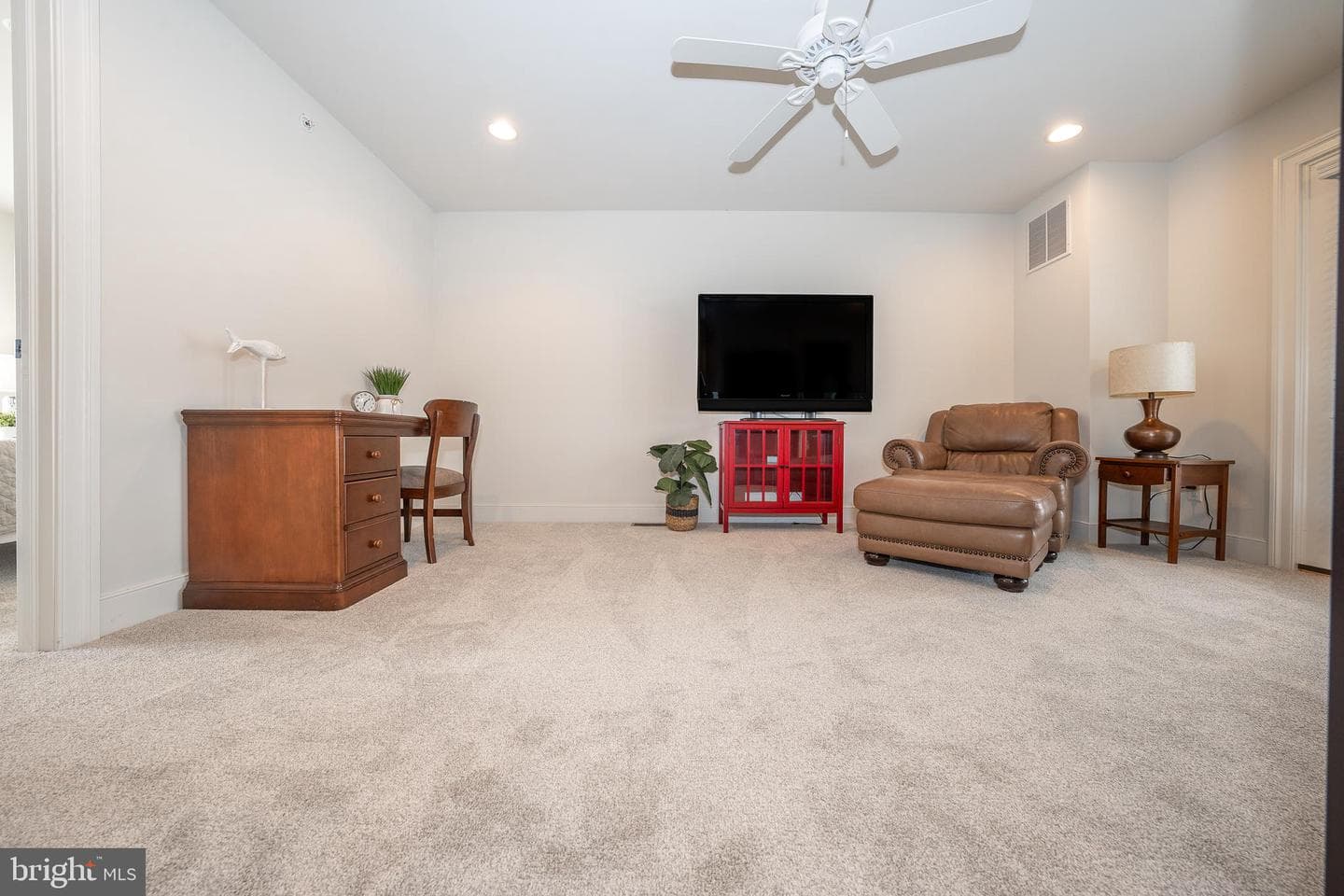 611 W Mulberry Street photo 23