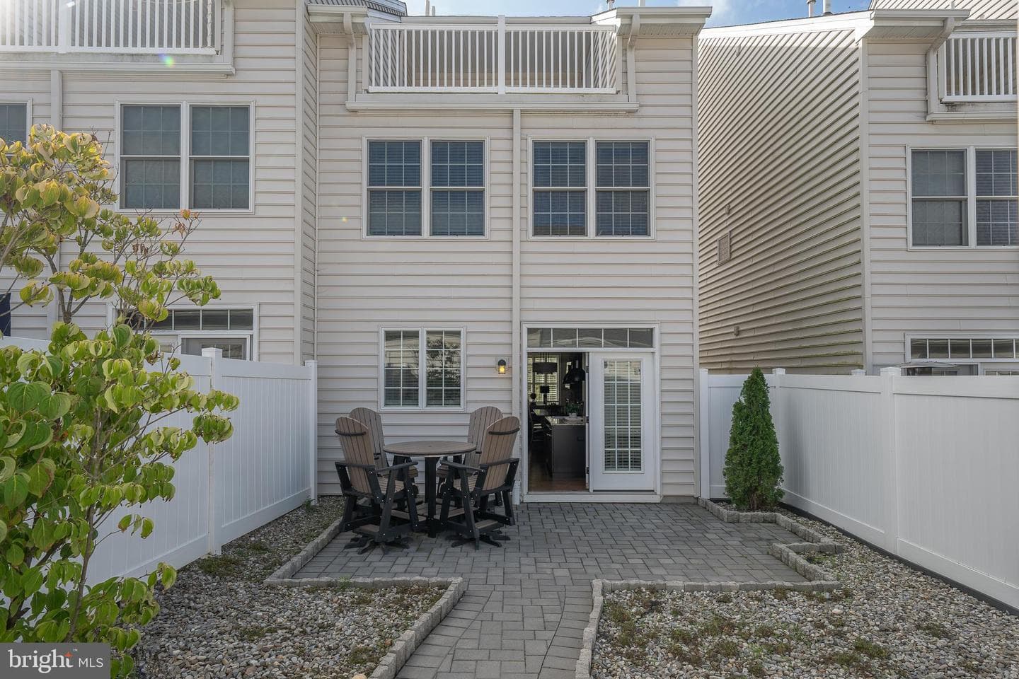 611 W Mulberry Street photo 33