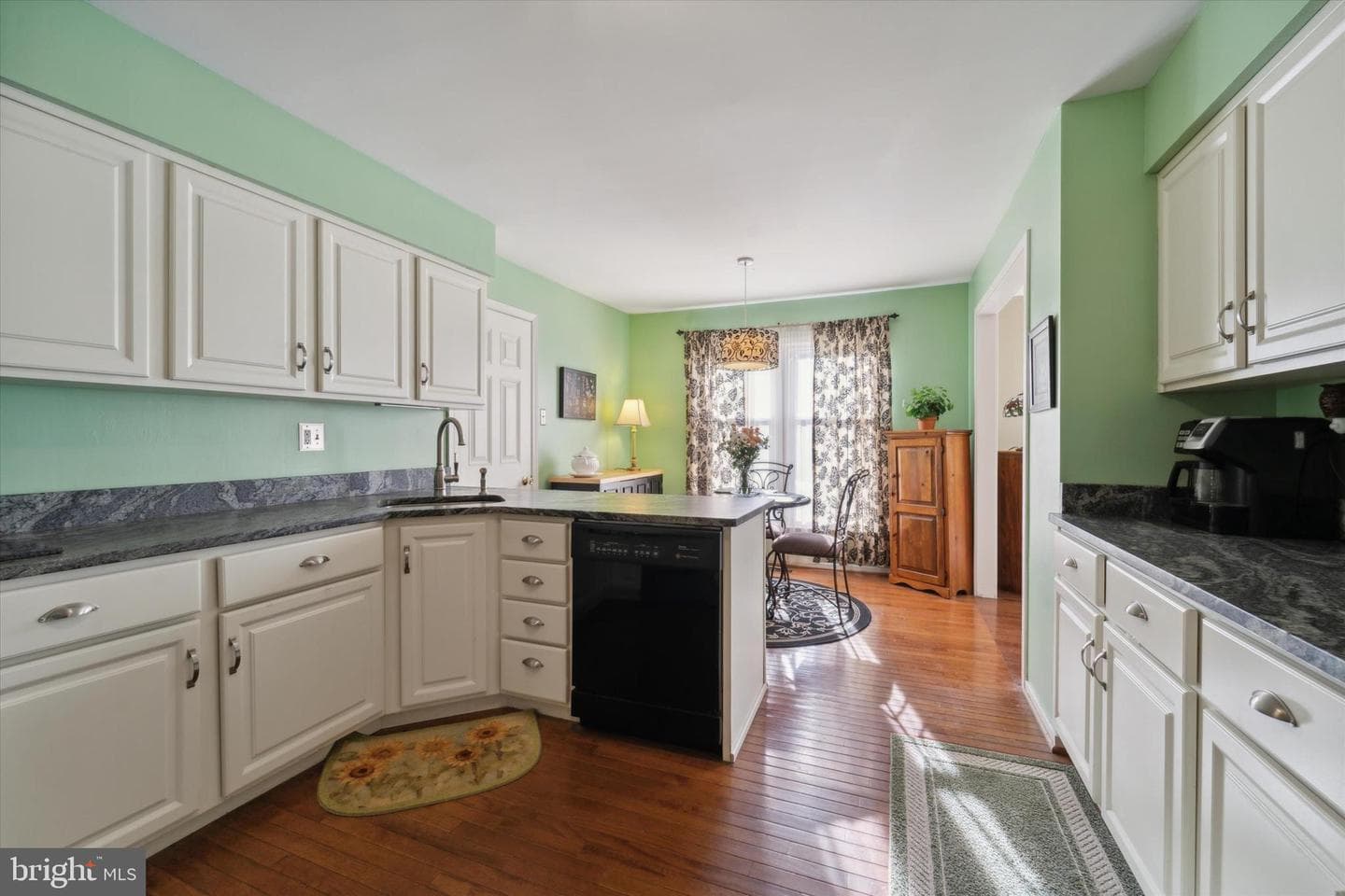 600 Durham Court photo 15