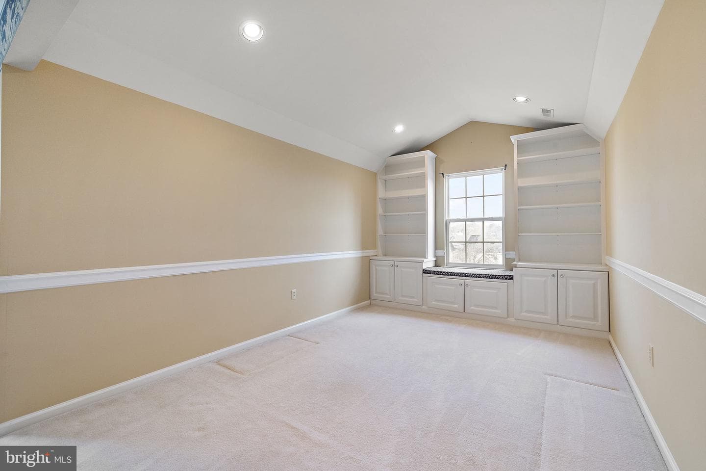 401 Indian Run Road photo 33