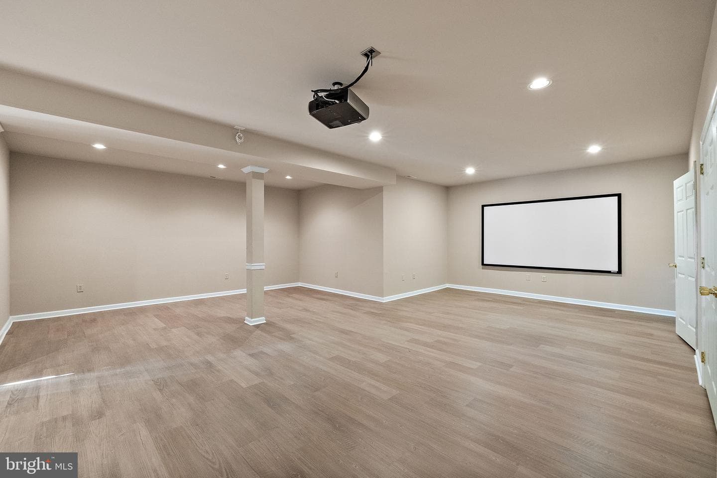 401 Indian Run Road photo 44