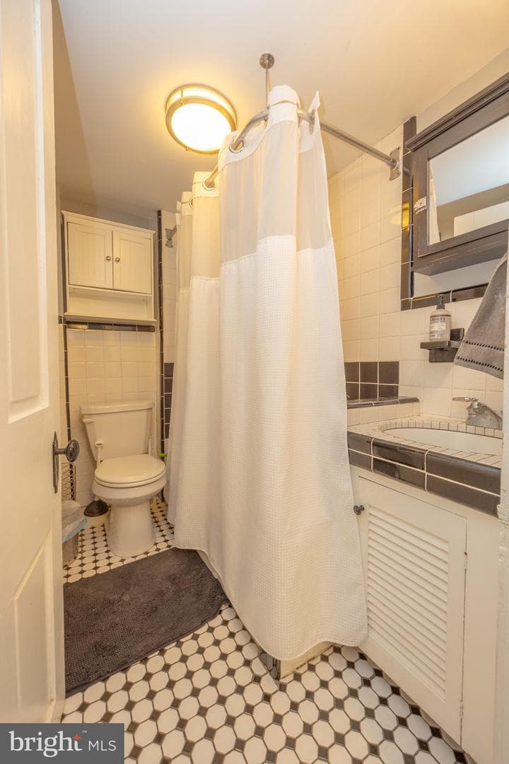 1370 Kirkland Avenue photo 15