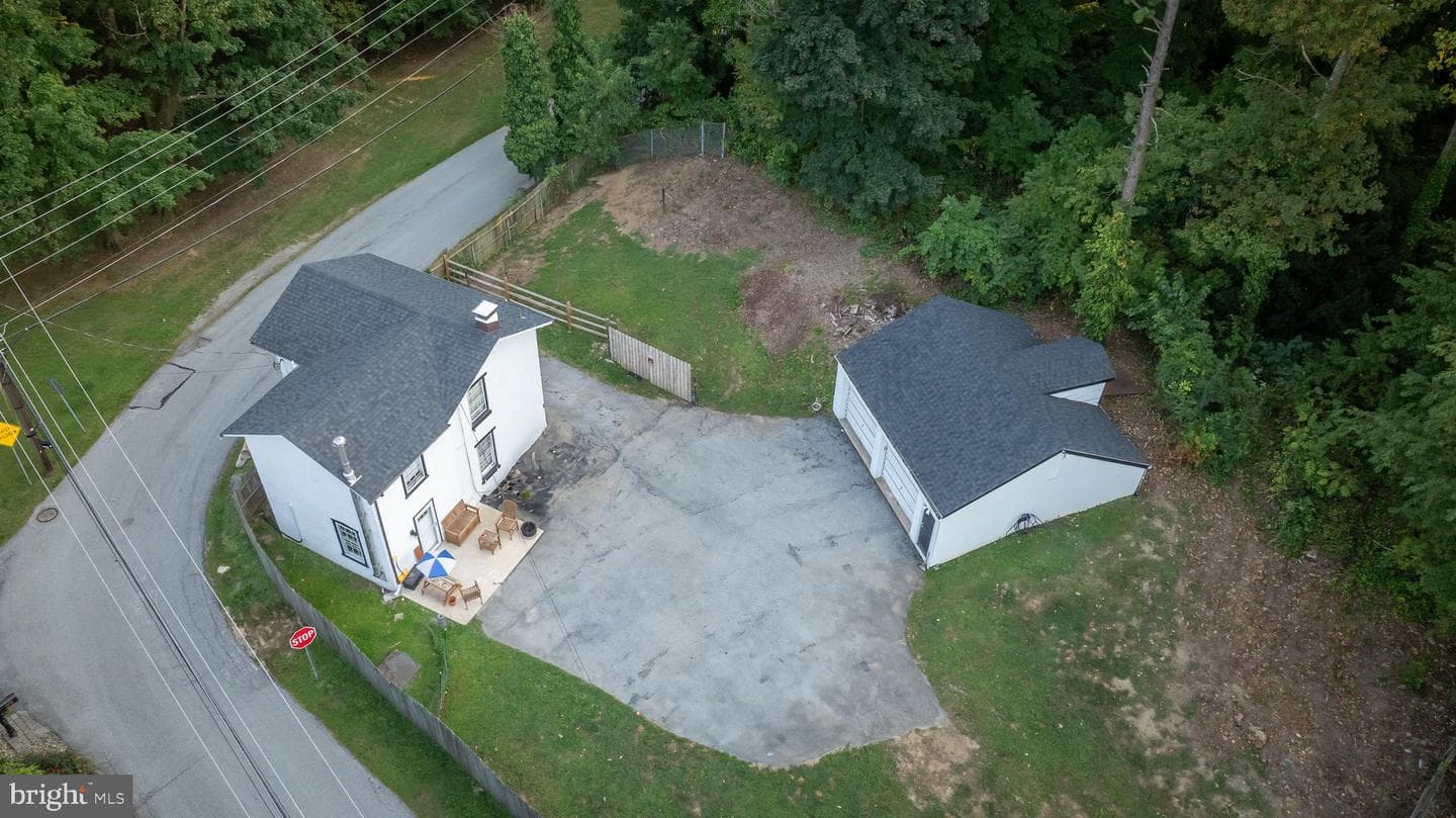 1370 Kirkland Avenue photo 6