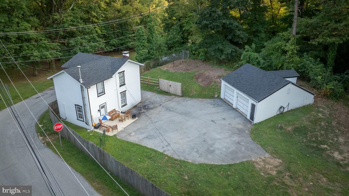 1370 Kirkland Avenue photo 7