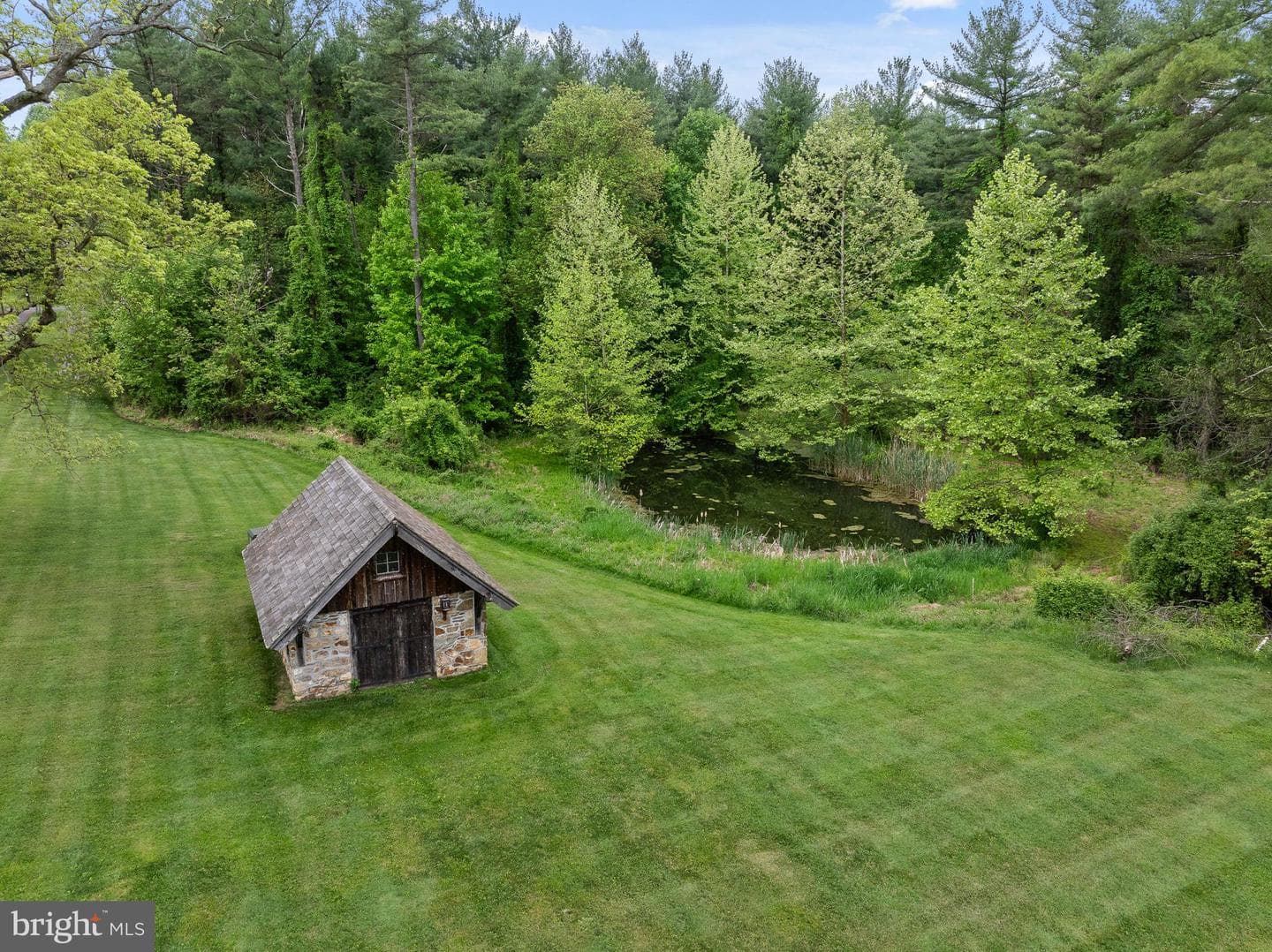 150 Springdell Road photo 6
