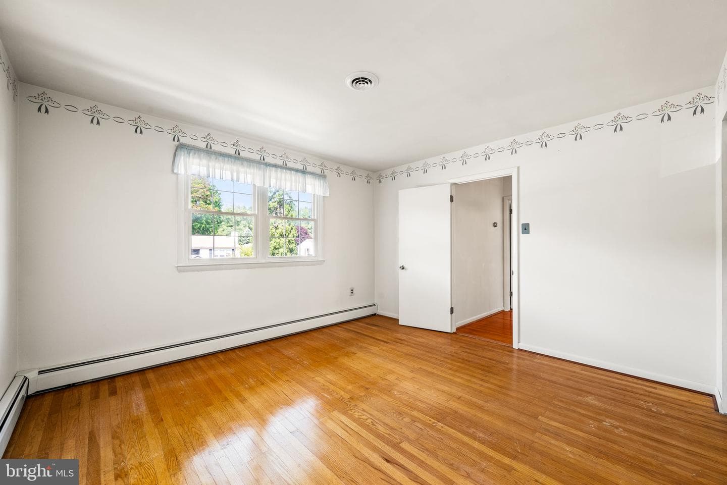 1254 Ravens Lane photo 21