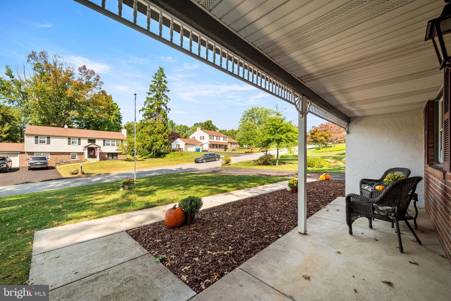 1254 Ravens Lane photo 5