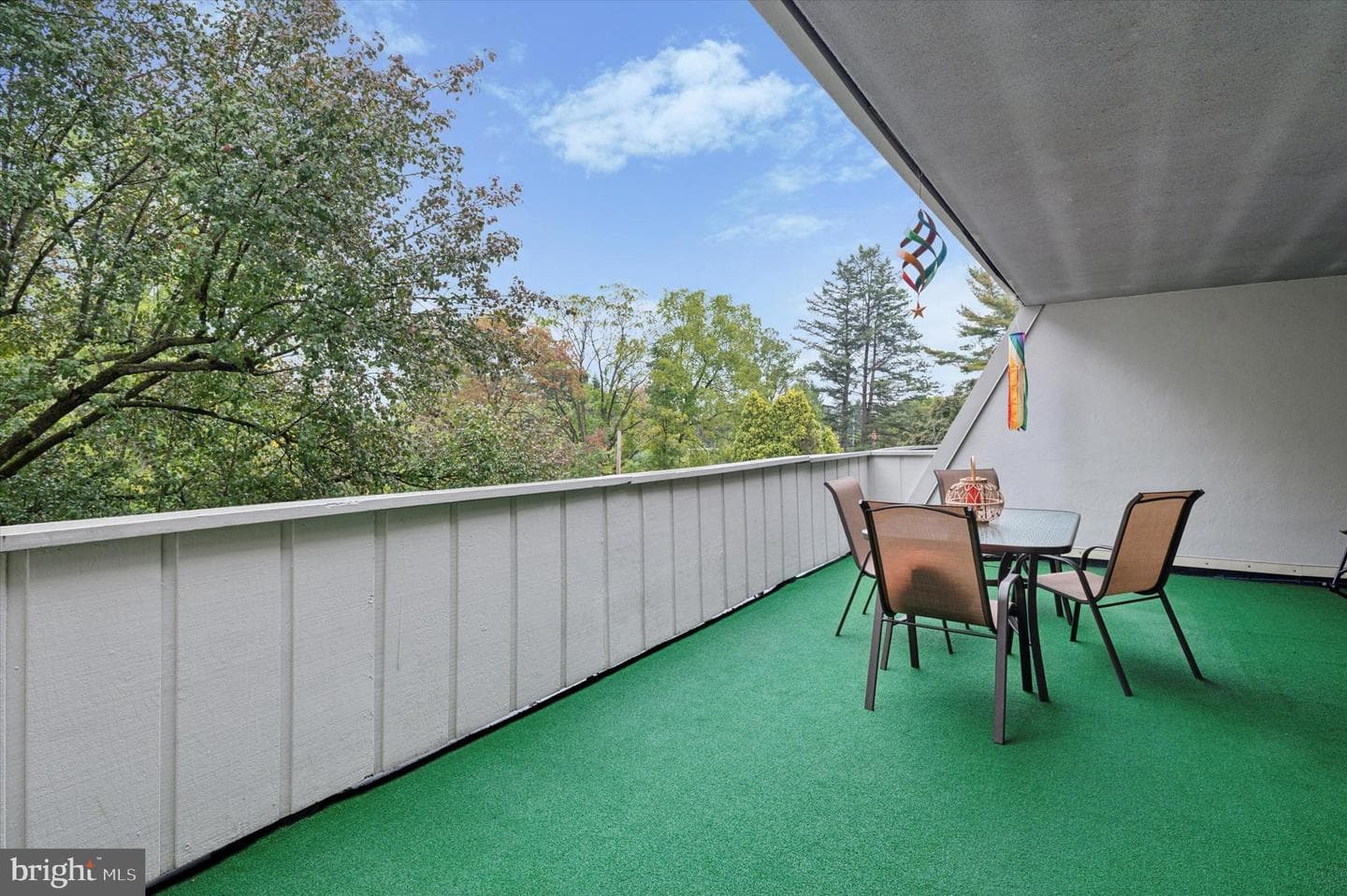 256 Summit House photo 6