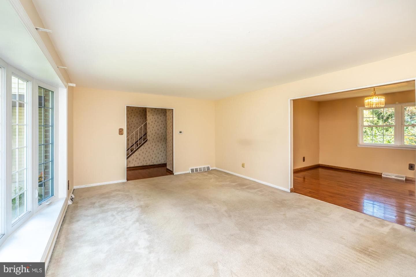 110 Glamorgan Court photo 13