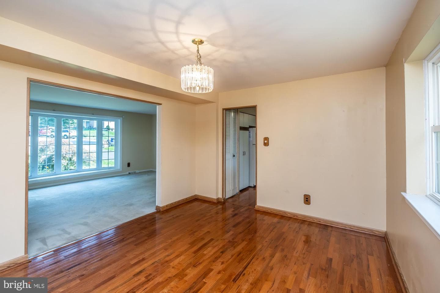 110 Glamorgan Court photo 14