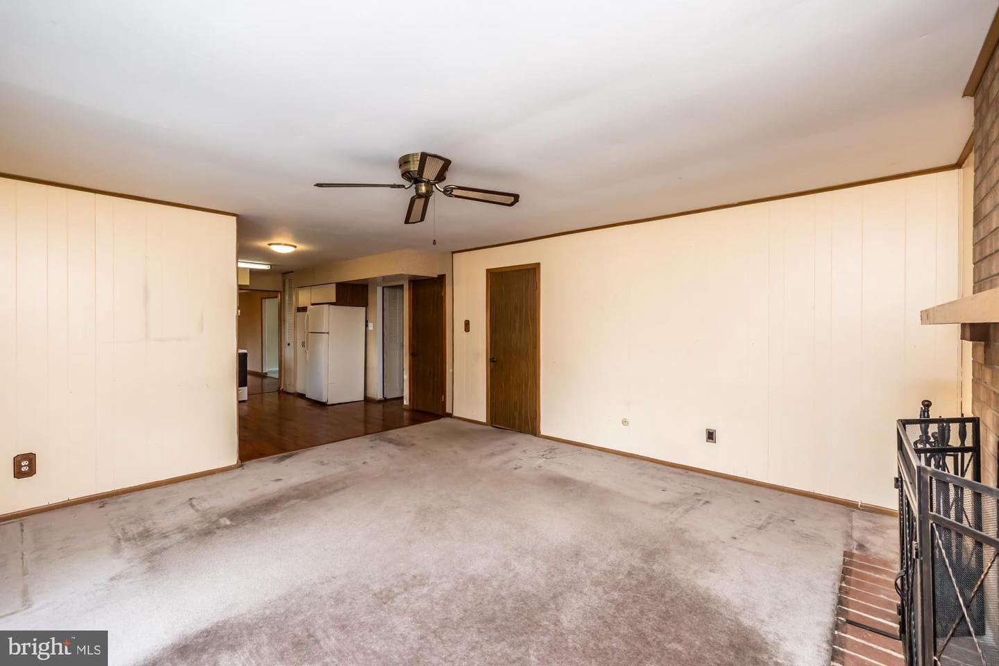 110 Glamorgan Court photo 22