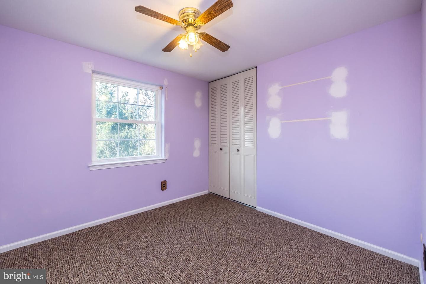 110 Glamorgan Court photo 32