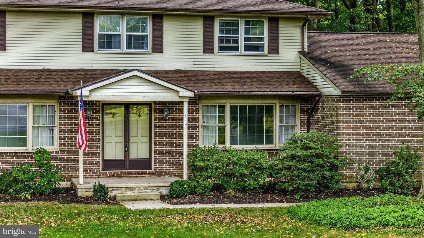 112 Reynard Drive photo 3