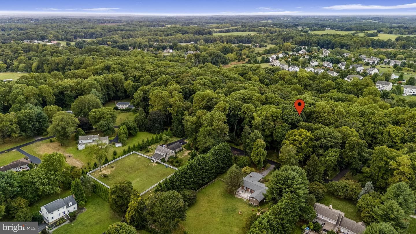 112 Reynard Drive photo 36