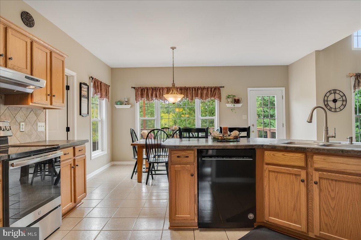 10 Spring Hill Drive photo 9