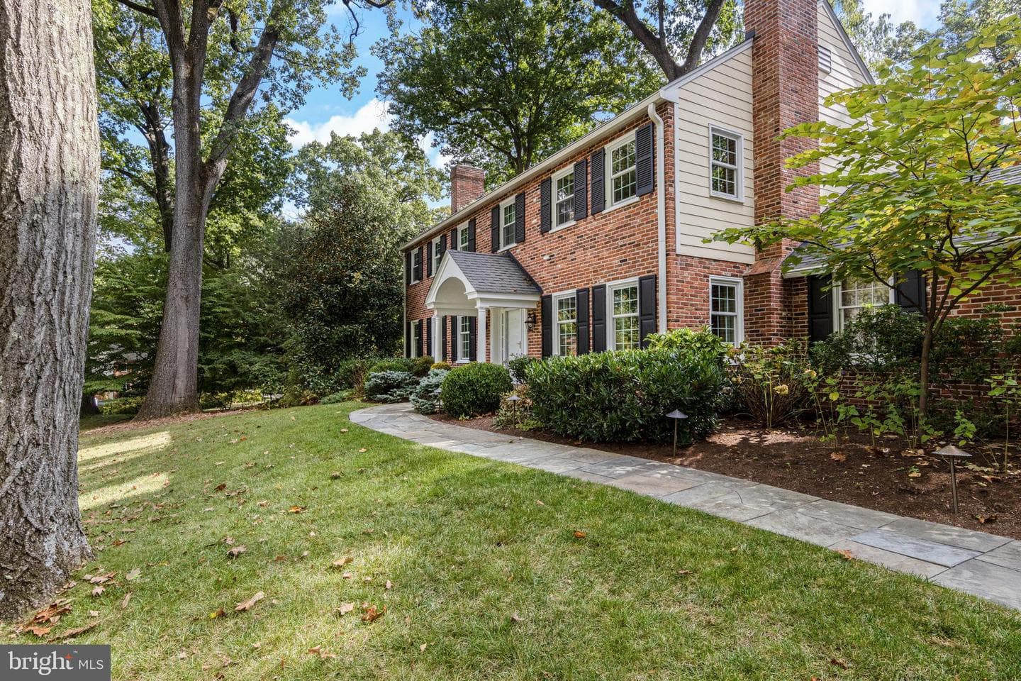 456 Margo Lane photo 2