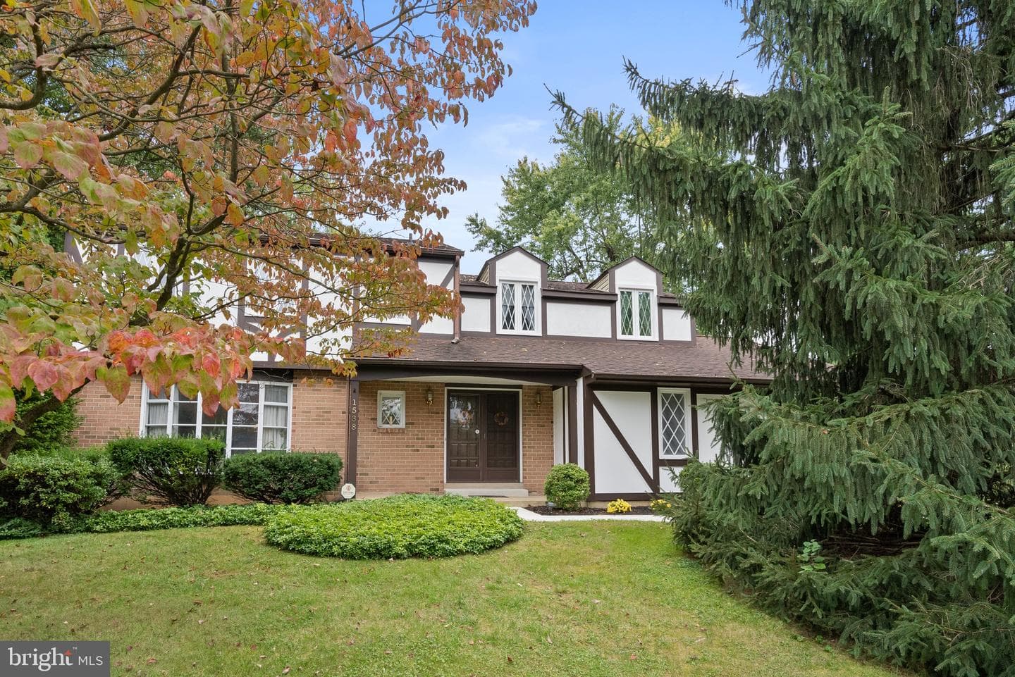 1538 Bancroft Drive photo 2