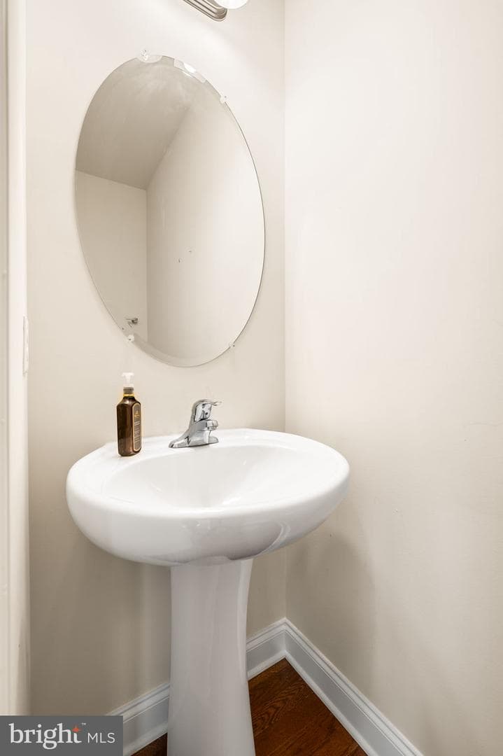3121 Silbury Hill photo 5