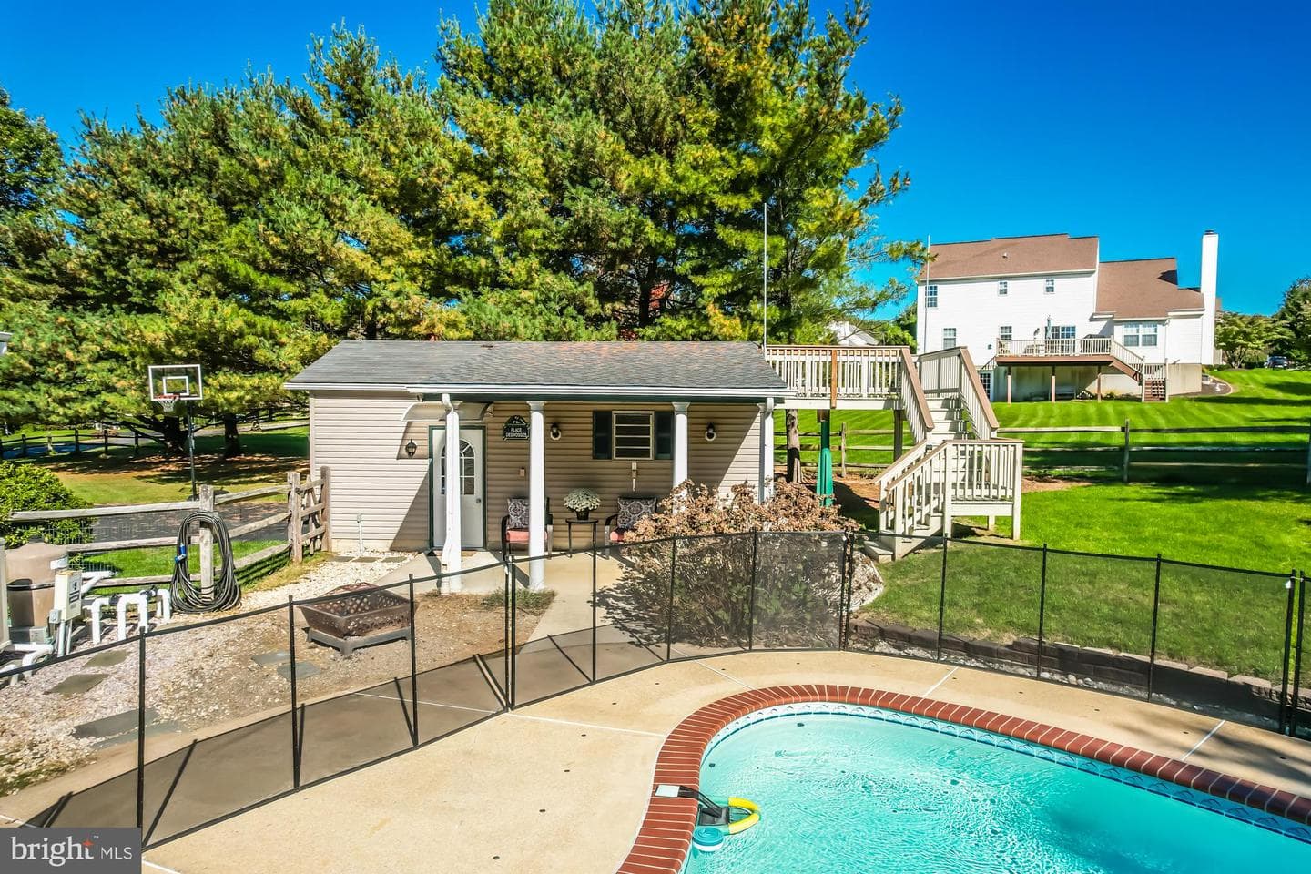 24 Ramblewood Drive photo 57