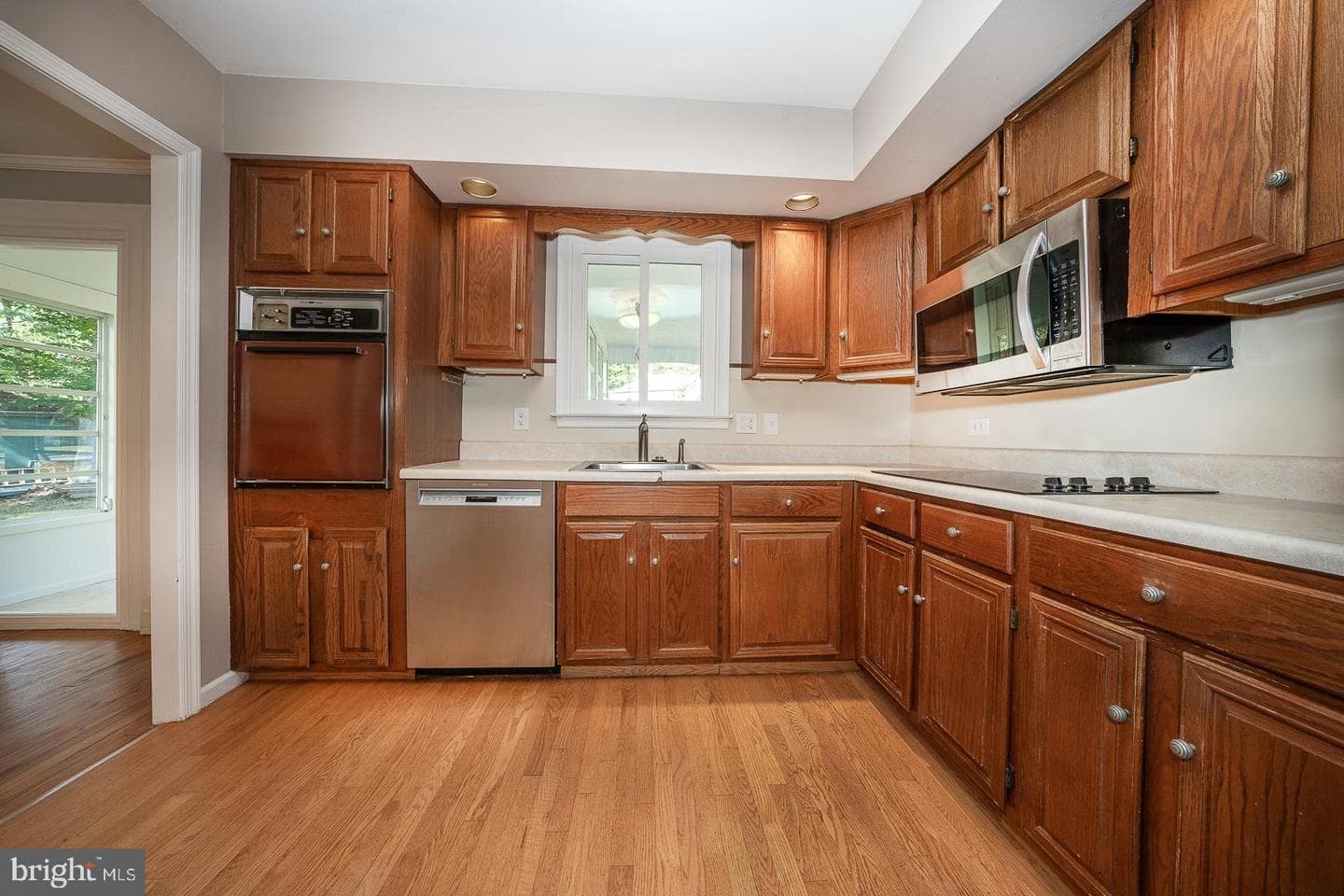 421 Penn Lane photo 9