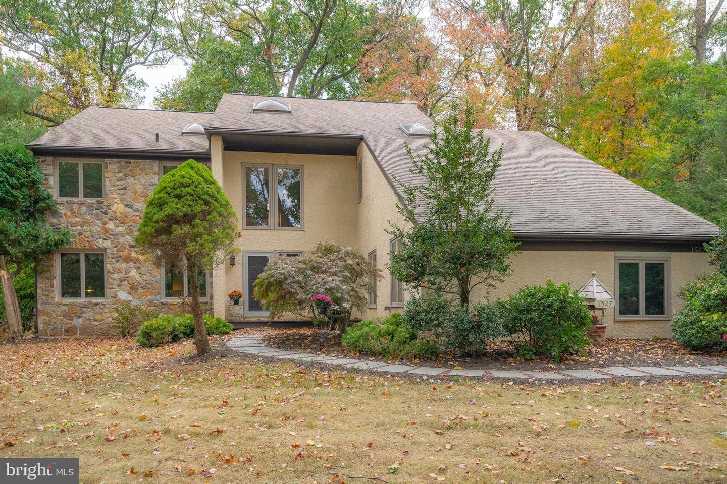 1527 Tanglewood Drive photo 23