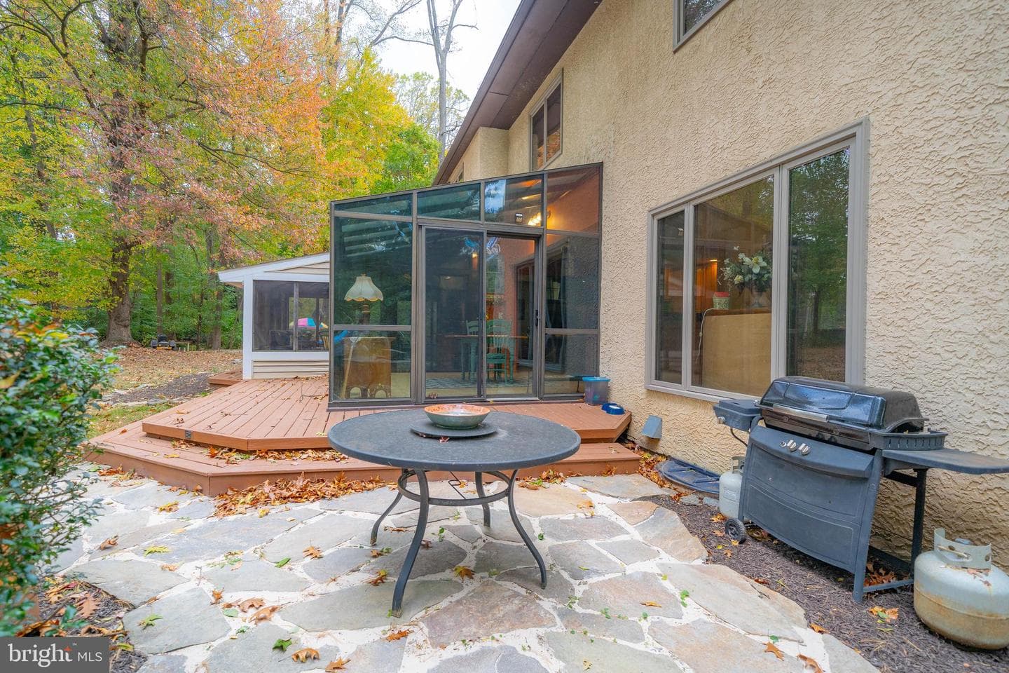 1527 Tanglewood Drive photo 27