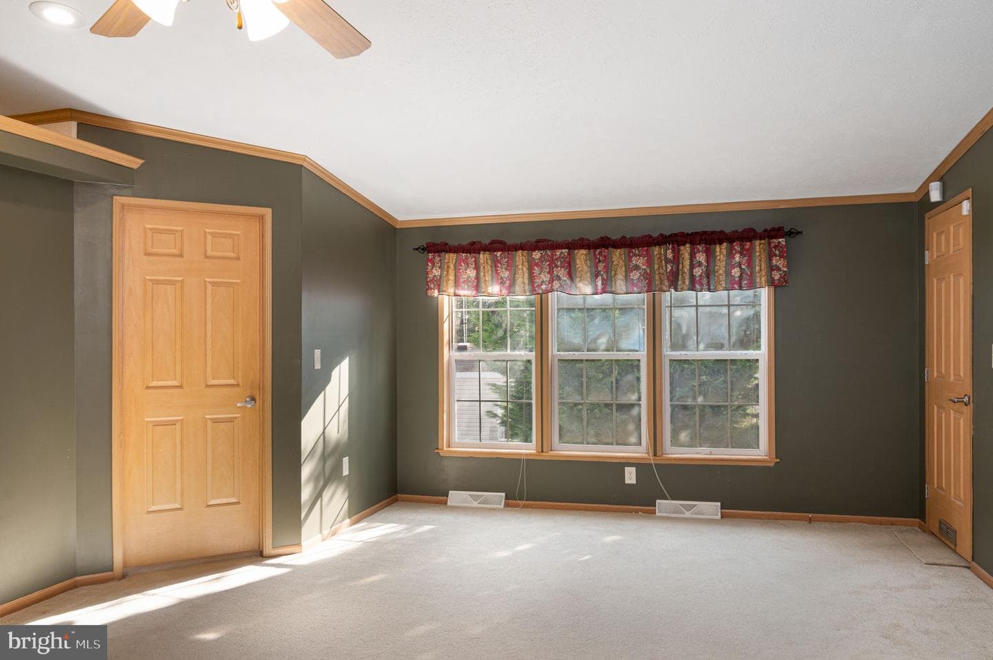 144 Glen Roy Road photo 13