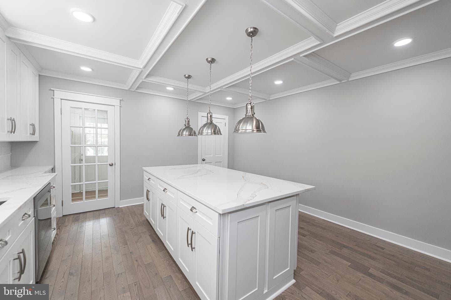 236 Morgan Street photo 10