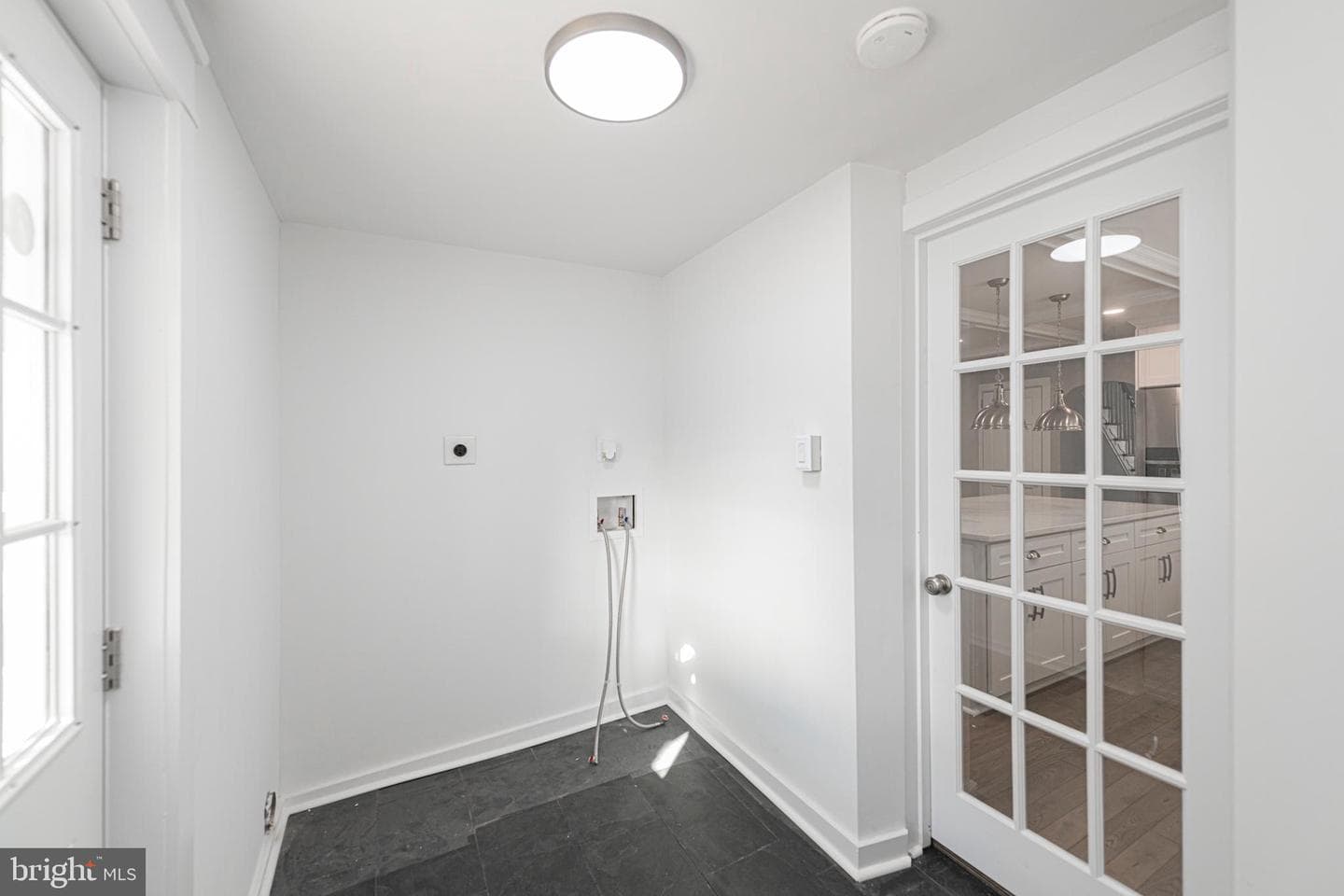 236 Morgan Street photo 13