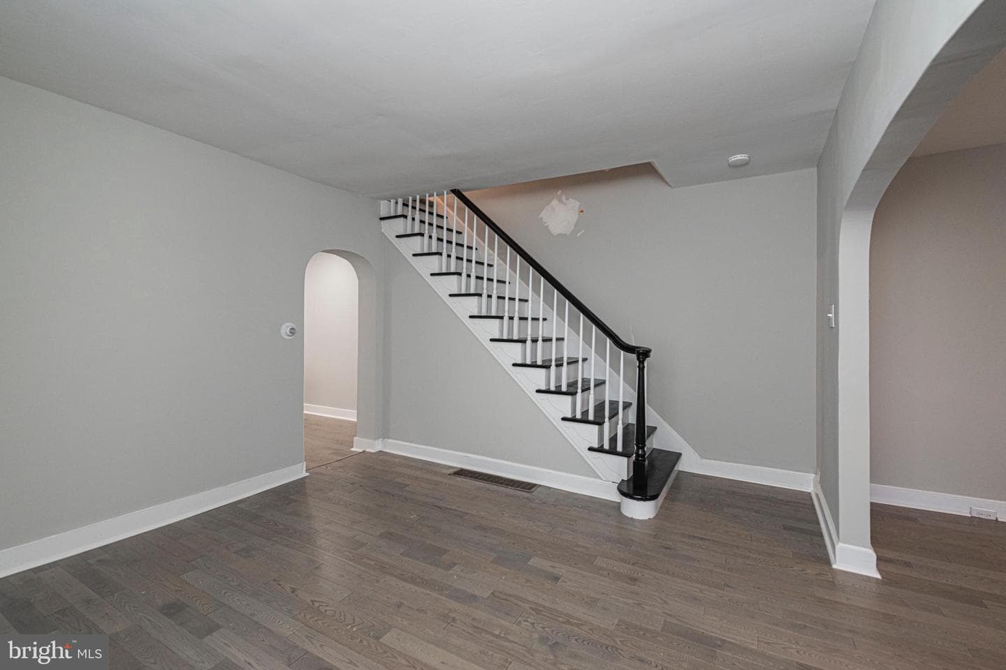 236 Morgan Street photo 5