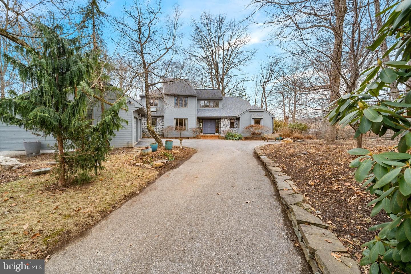 916 General Wayne Drive photo 2