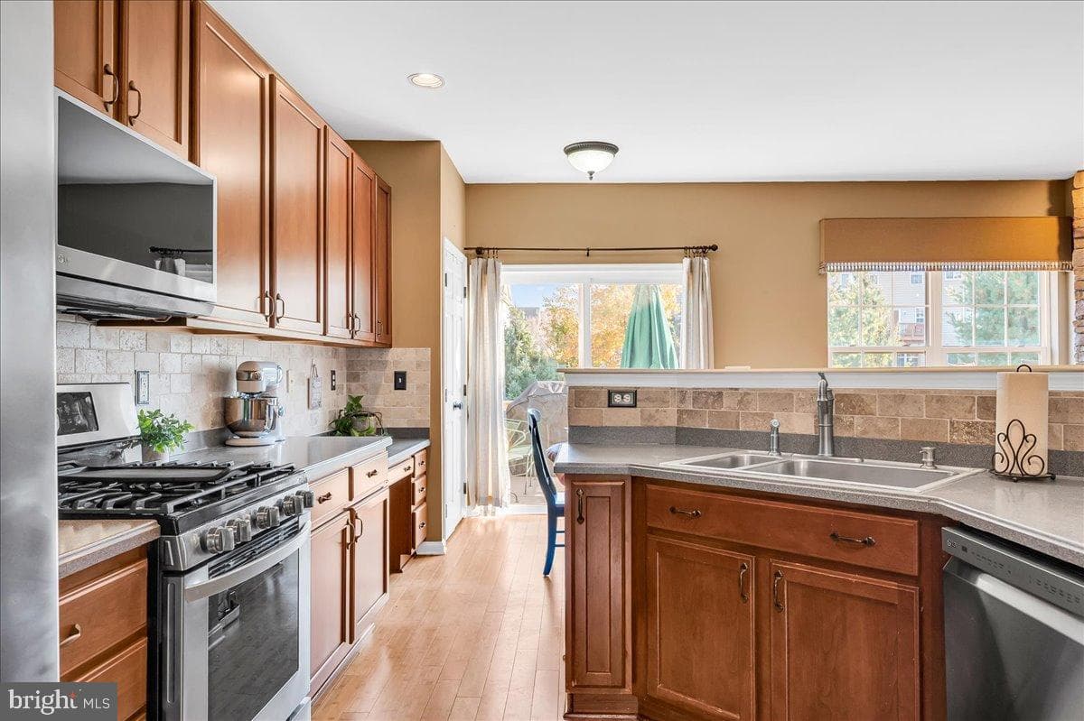 174 Penns Manor Drive photo 4