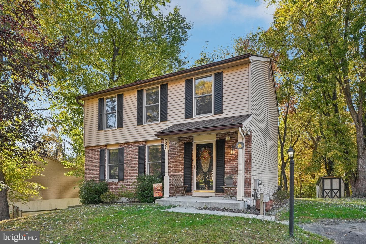 207 Katherine Lane photo 1