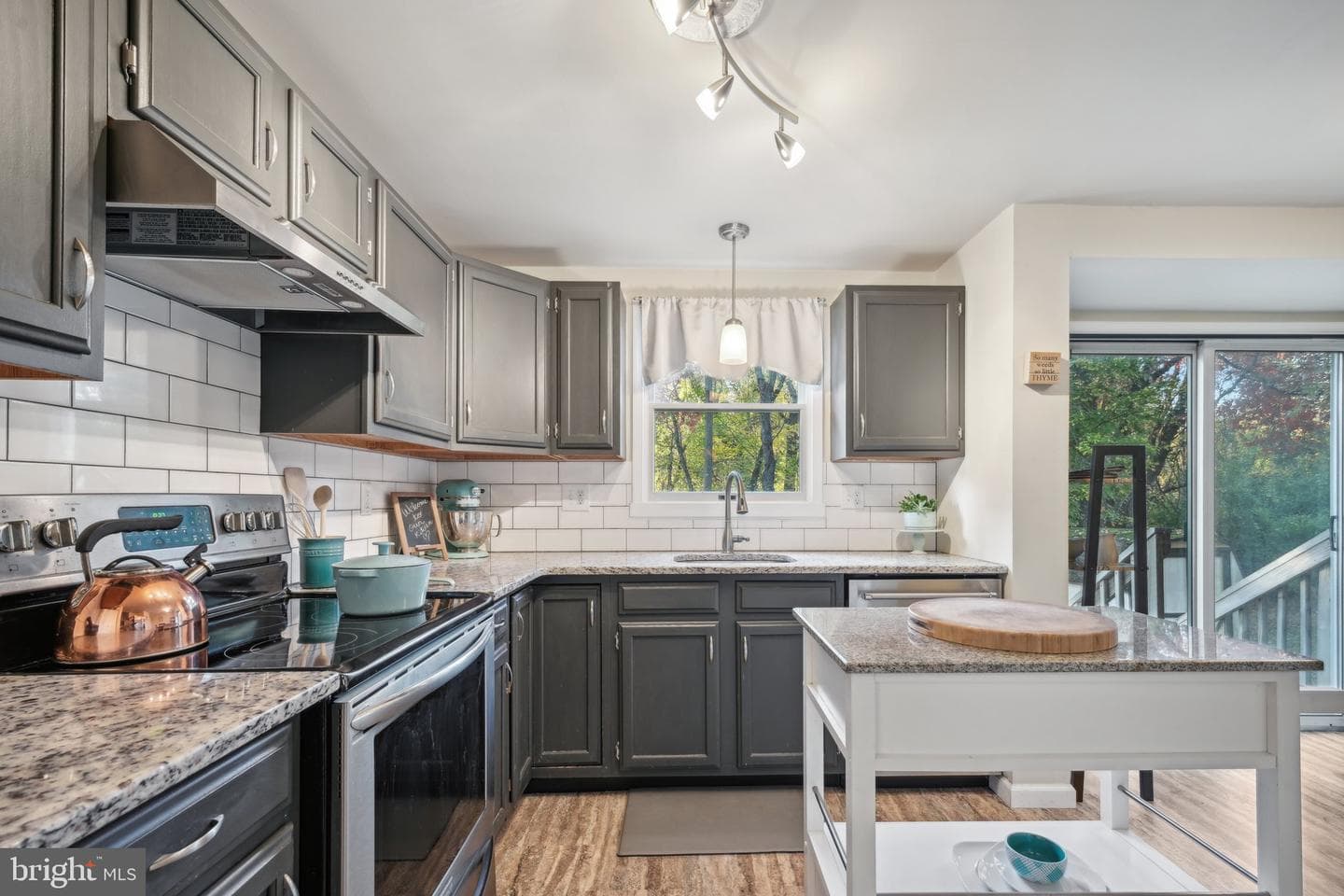 207 Katherine Lane photo 11