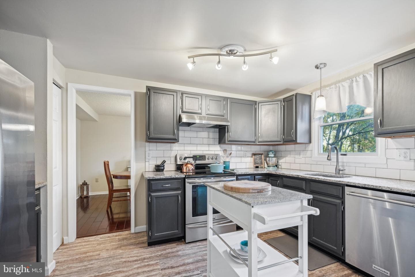 207 Katherine Lane photo 12