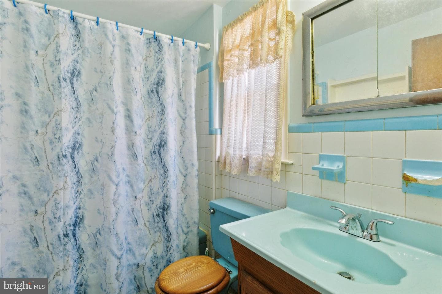 1408 Hunters Lane photo 12