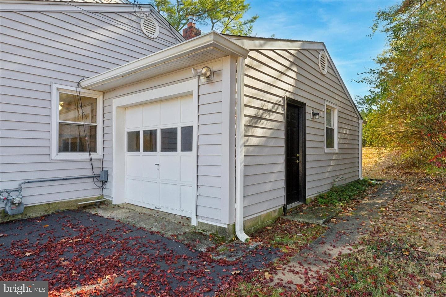 1408 Hunters Lane photo 13