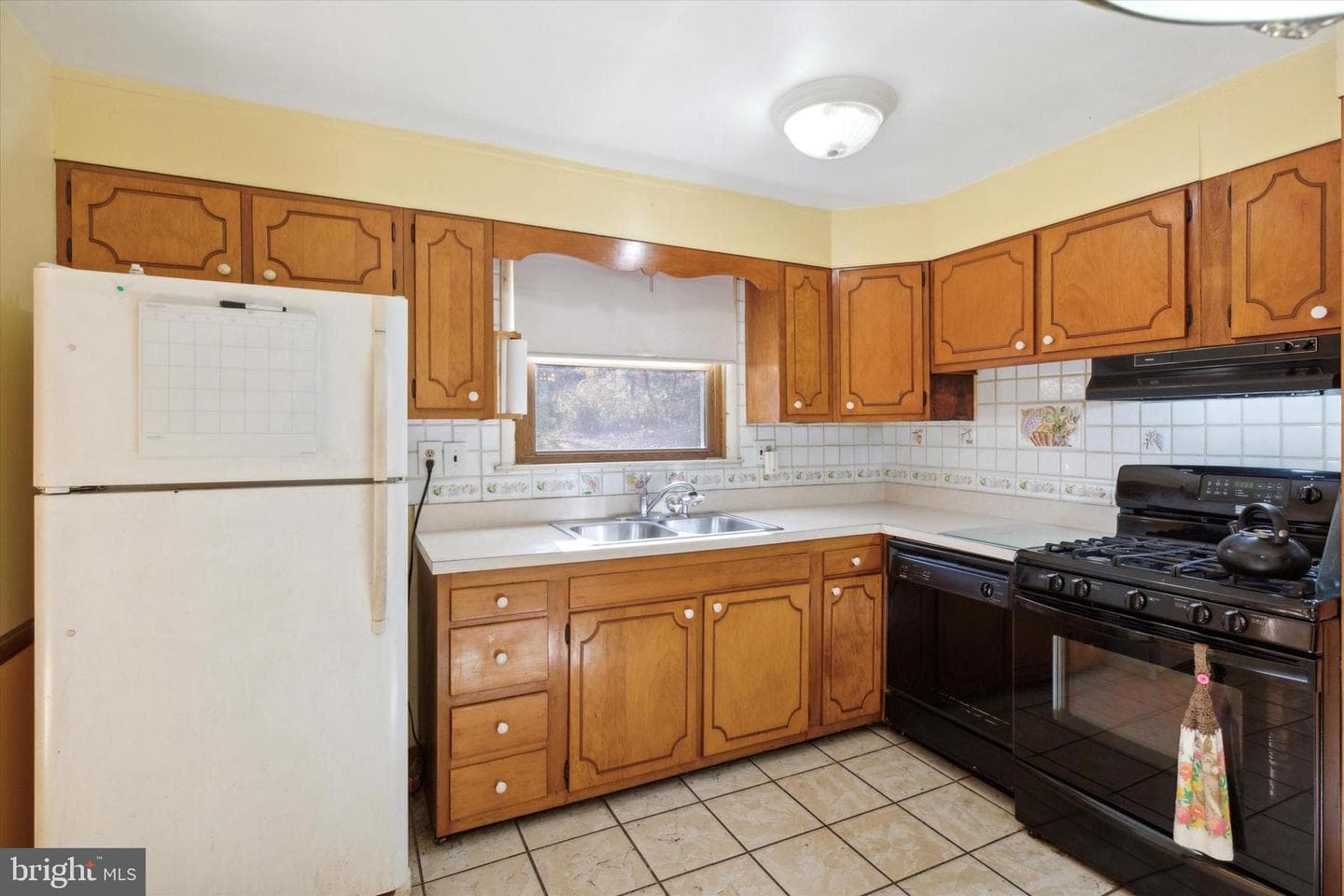 1408 Hunters Lane photo 6