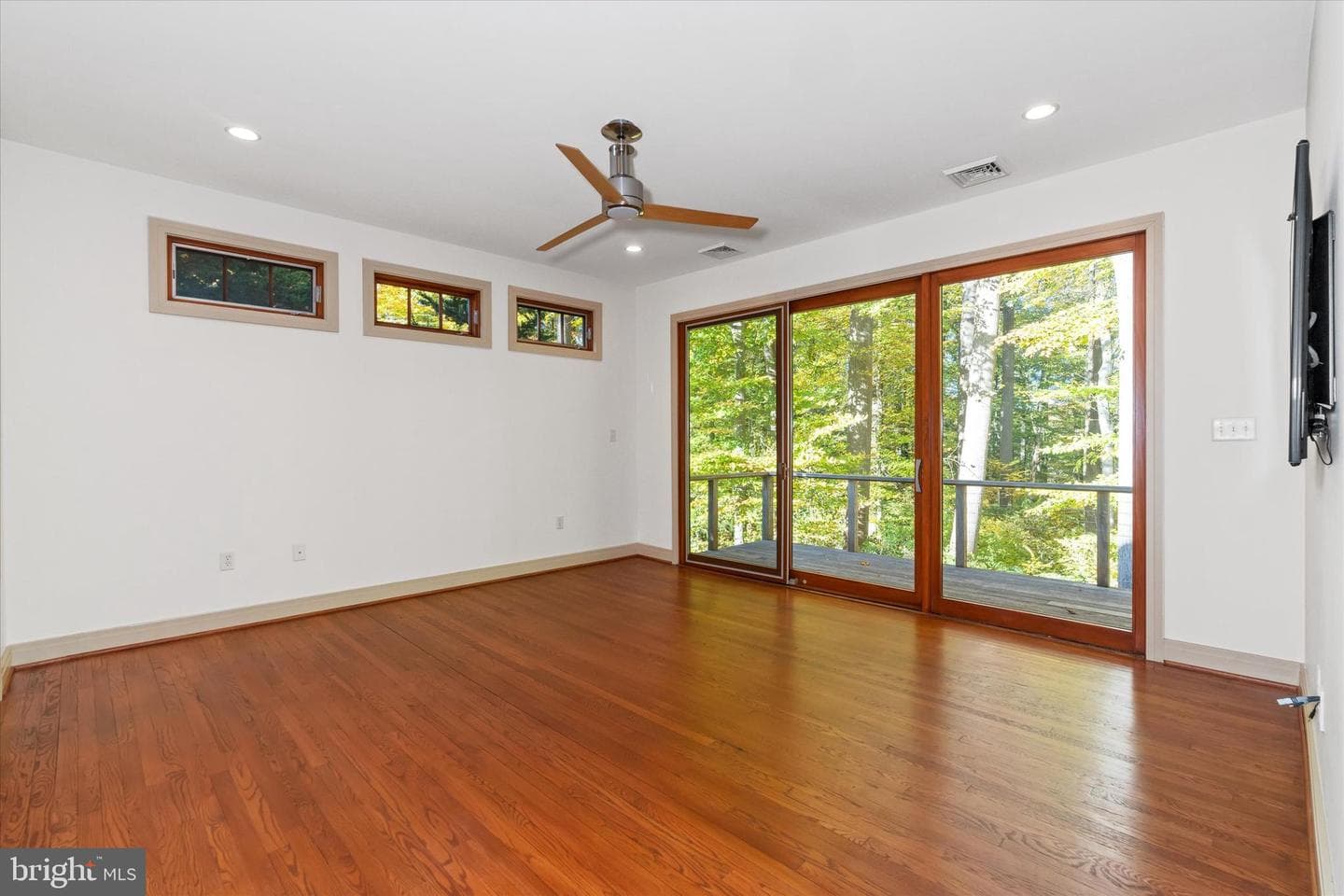 55 Raintree Road photo 12