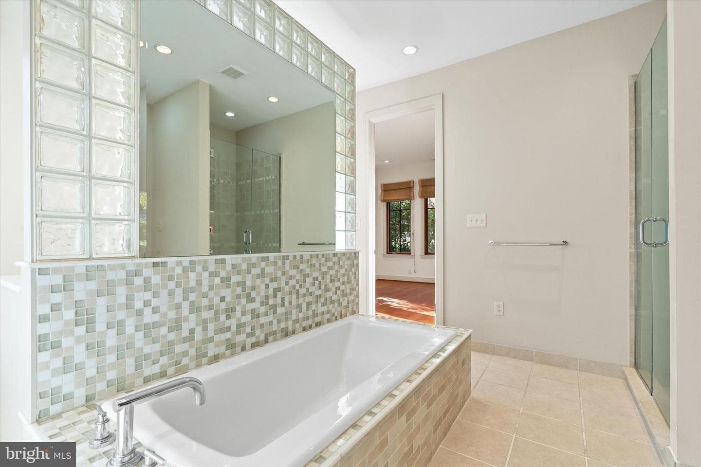 55 Raintree Road photo 18
