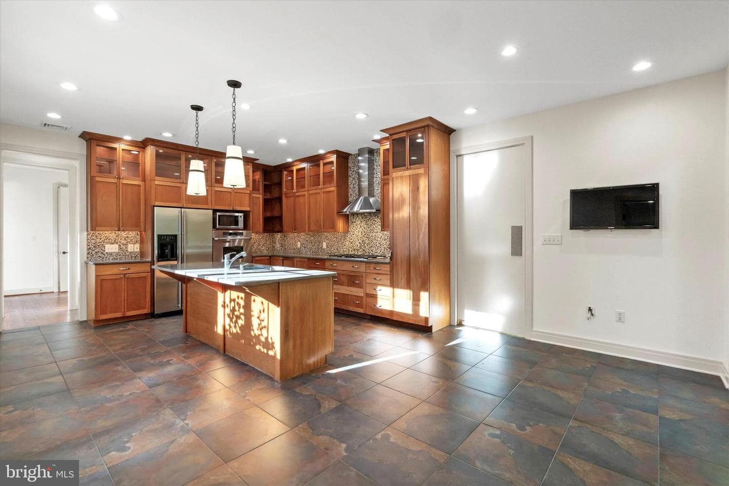 55 Raintree Road photo 29
