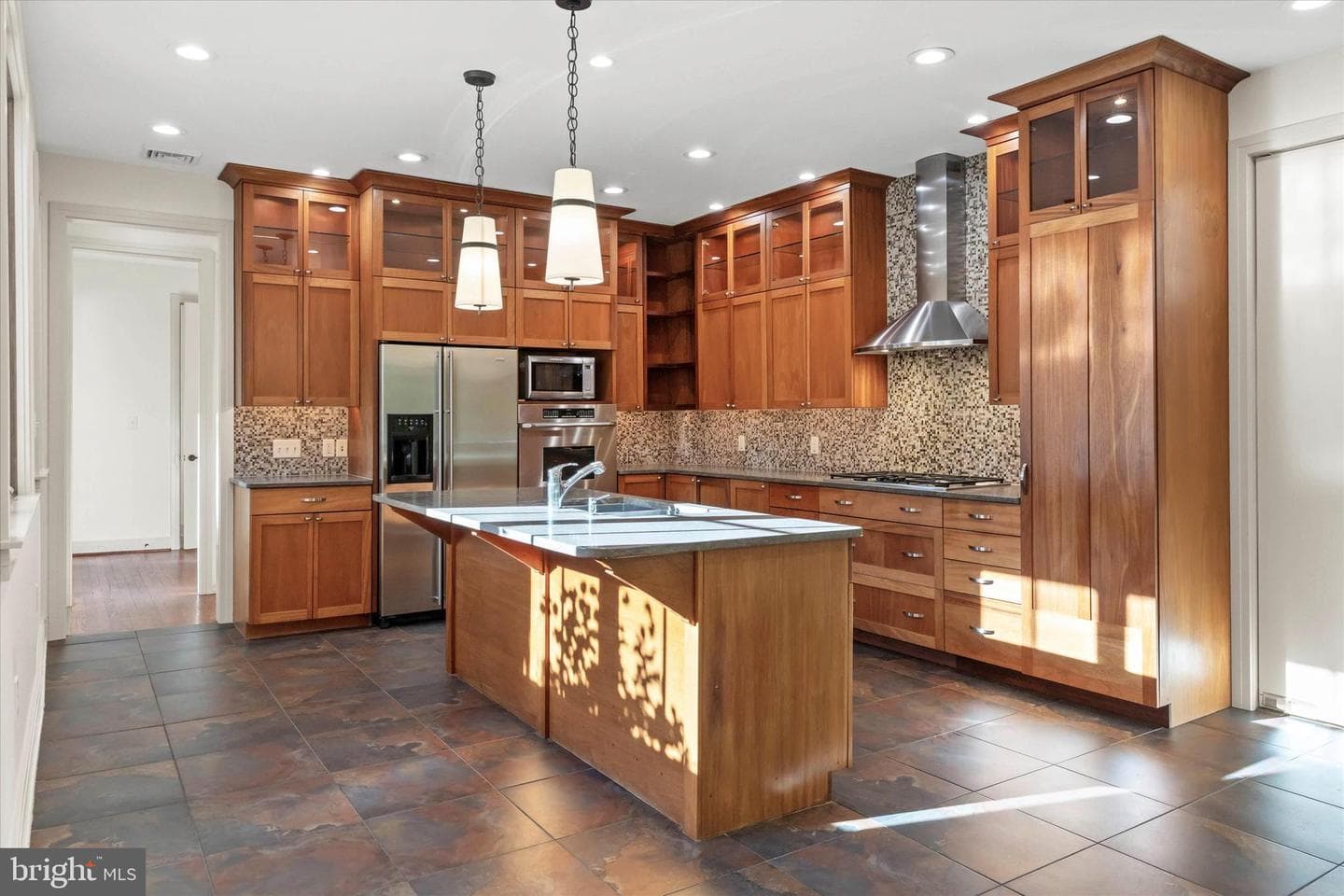 55 Raintree Road photo 31