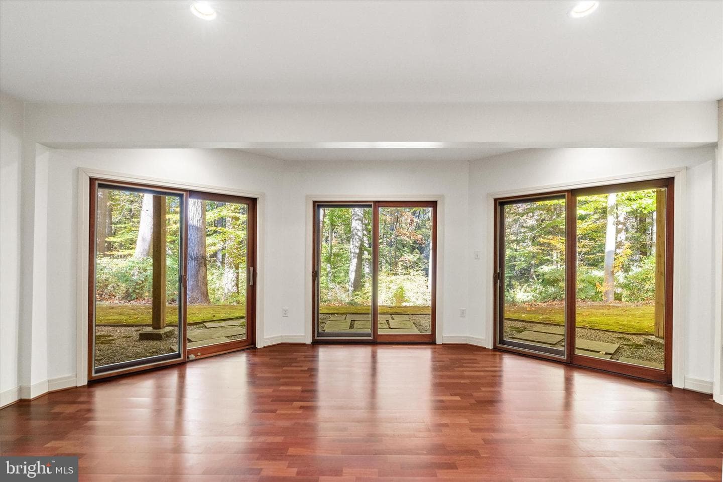 55 Raintree Road photo 43