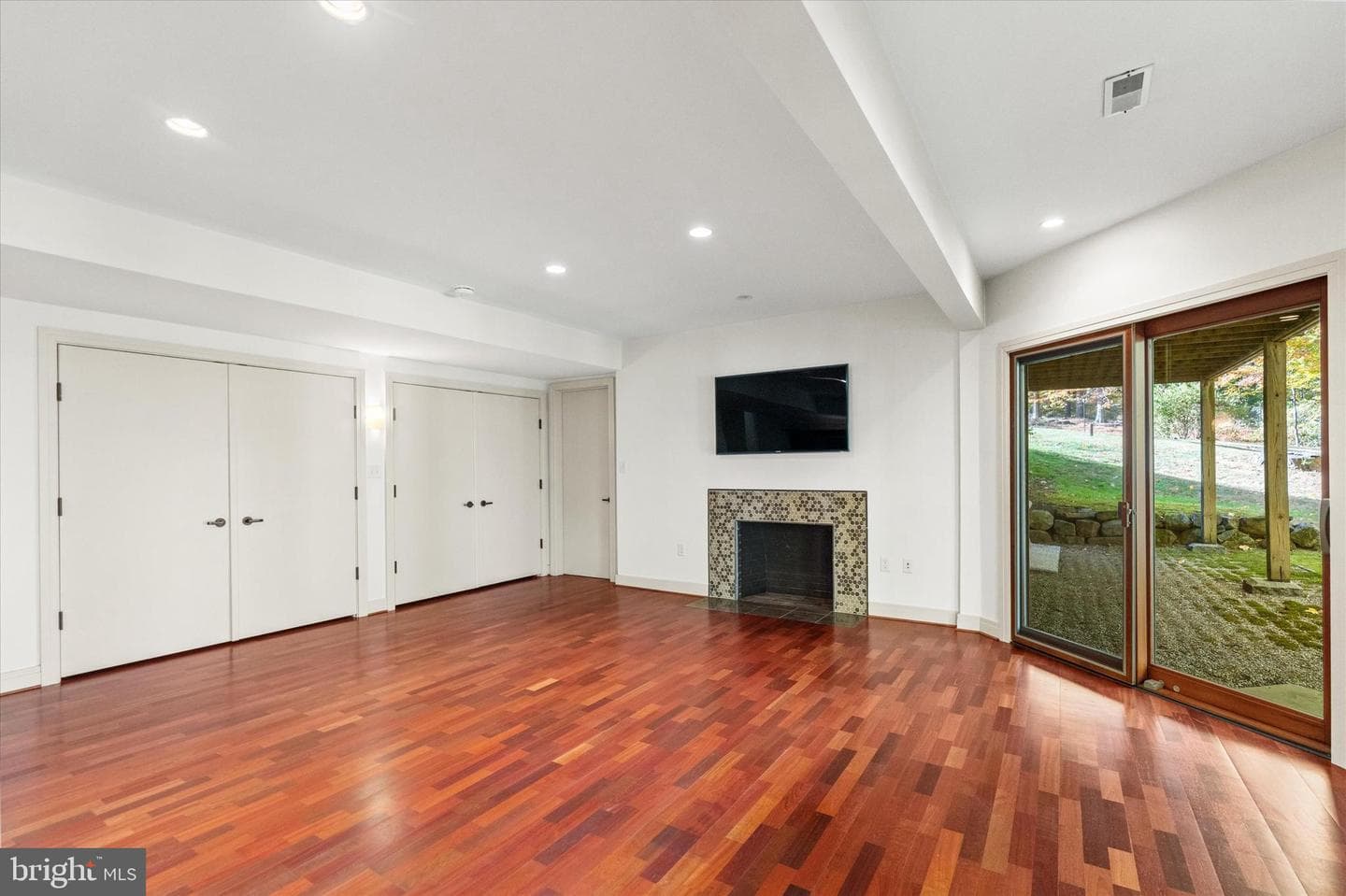55 Raintree Road photo 45